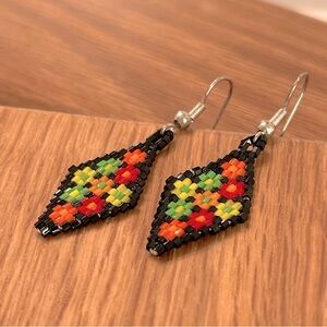 Native American Indigenous Handmade Artisan Huichol Beaded Earrings Geo Floral